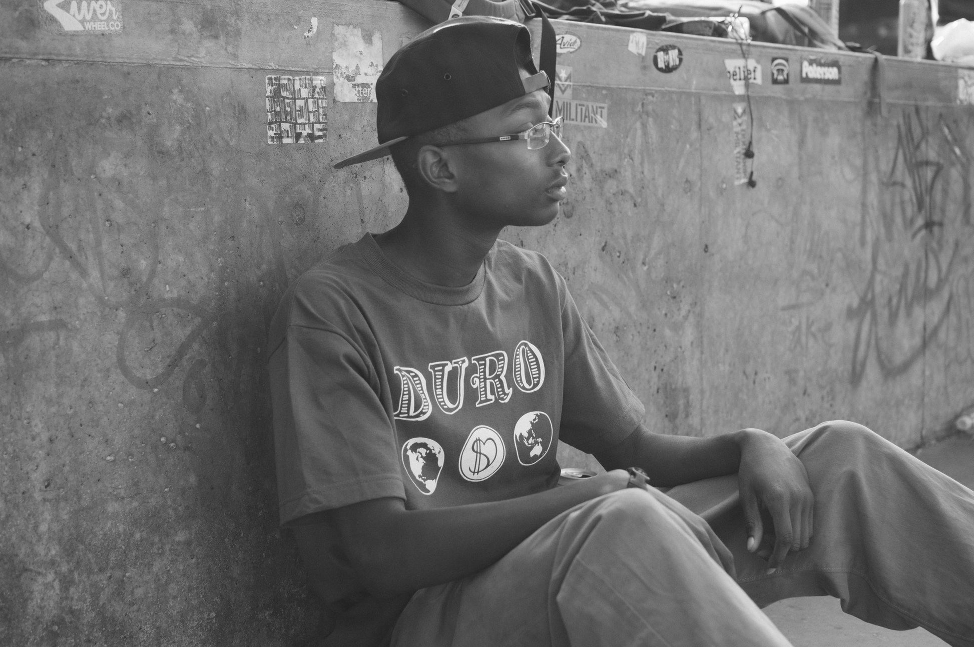 Tees - Globe Tee